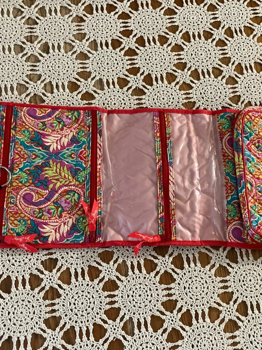 Vera Bradley Makeup Toiletries Travel Hanging Organizer in Retired Paradise Pais